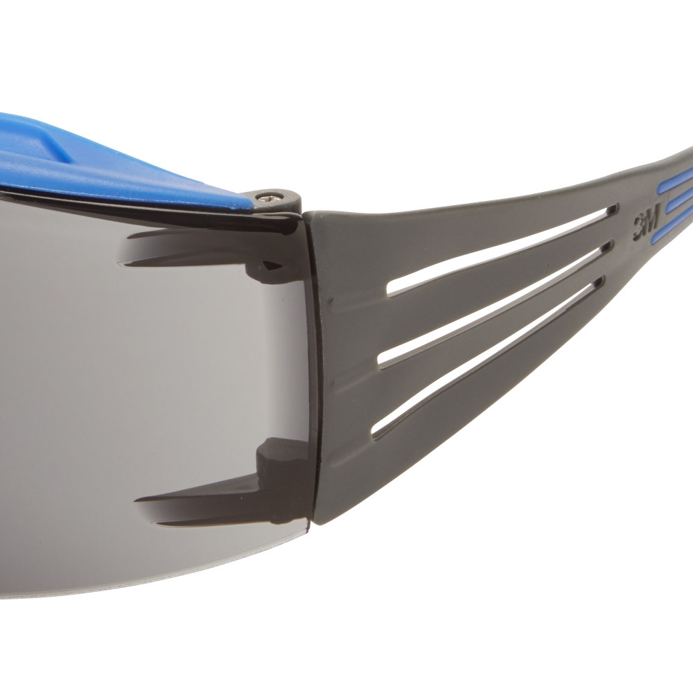 Occhiali, 3M, SF402XSGAF-BLU-EU, Lenti grigie, montatura blu/grigia, anti-appannamento/rivestimento antigraffio