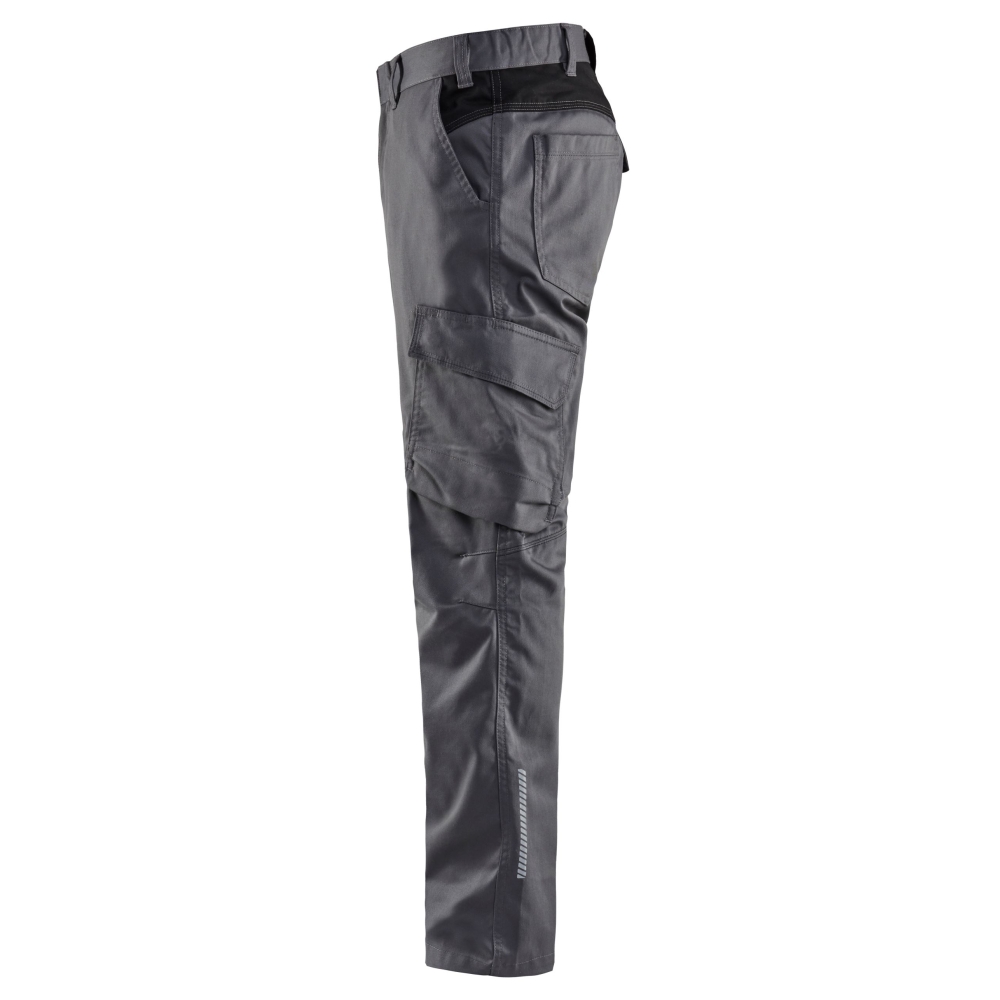 Pantalone Blaklader Industria Stretch 1444 GRIGIO NERO, è ideale per l'industria, manutenzione e qualsiasi ambiente di lavoro