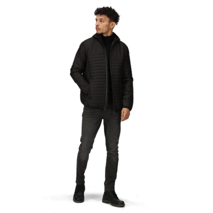Piumino, Regatta Professional, Honestly Made, colore nero, Poliestere riciclato, idrorepellente, con cappuccio, indossato