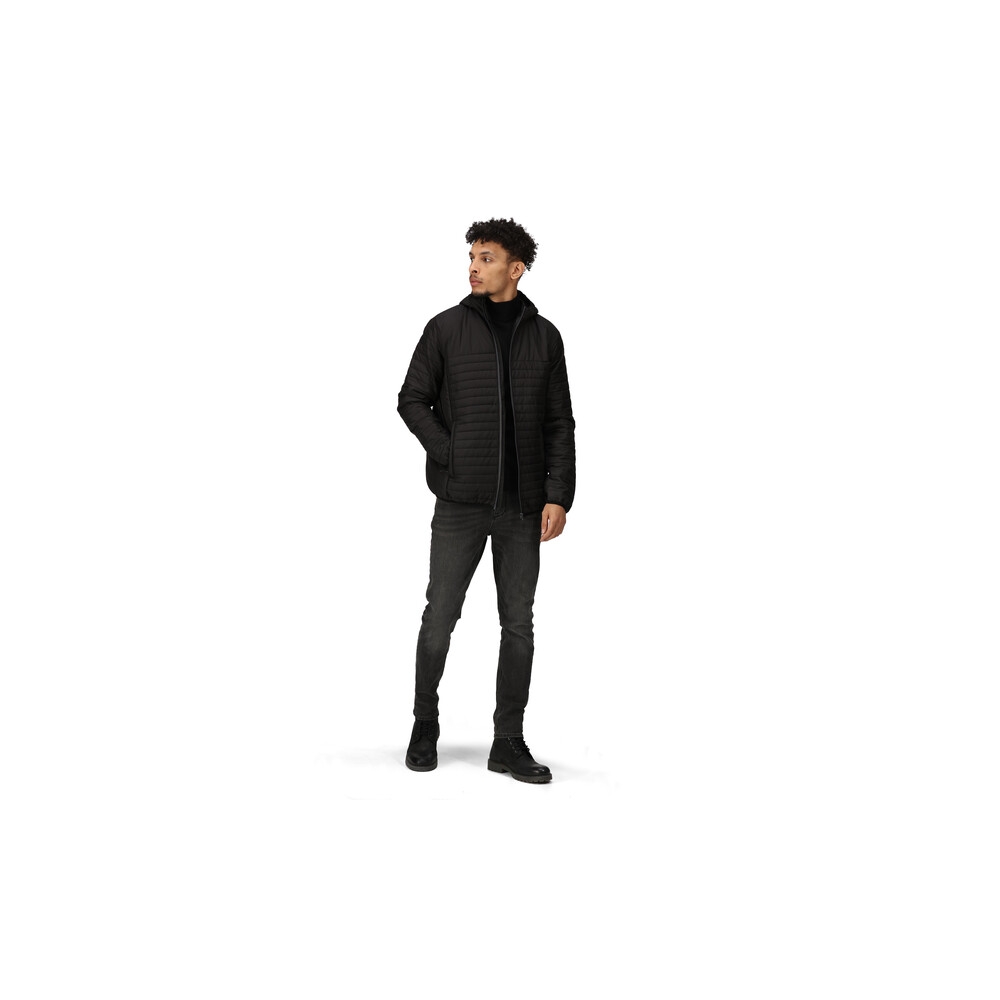 Piumino, Regatta Professional, Honestly Made, colore nero, Poliestere riciclato, idrorepellente, con cappuccio, indossato