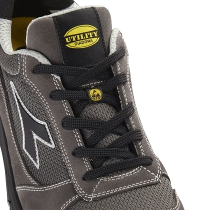 Scarpe antinfortunistiche, Diadora Run Text, Calzatura bassa, in pelle Perwanger antigraffio, colore grigio, suola nera