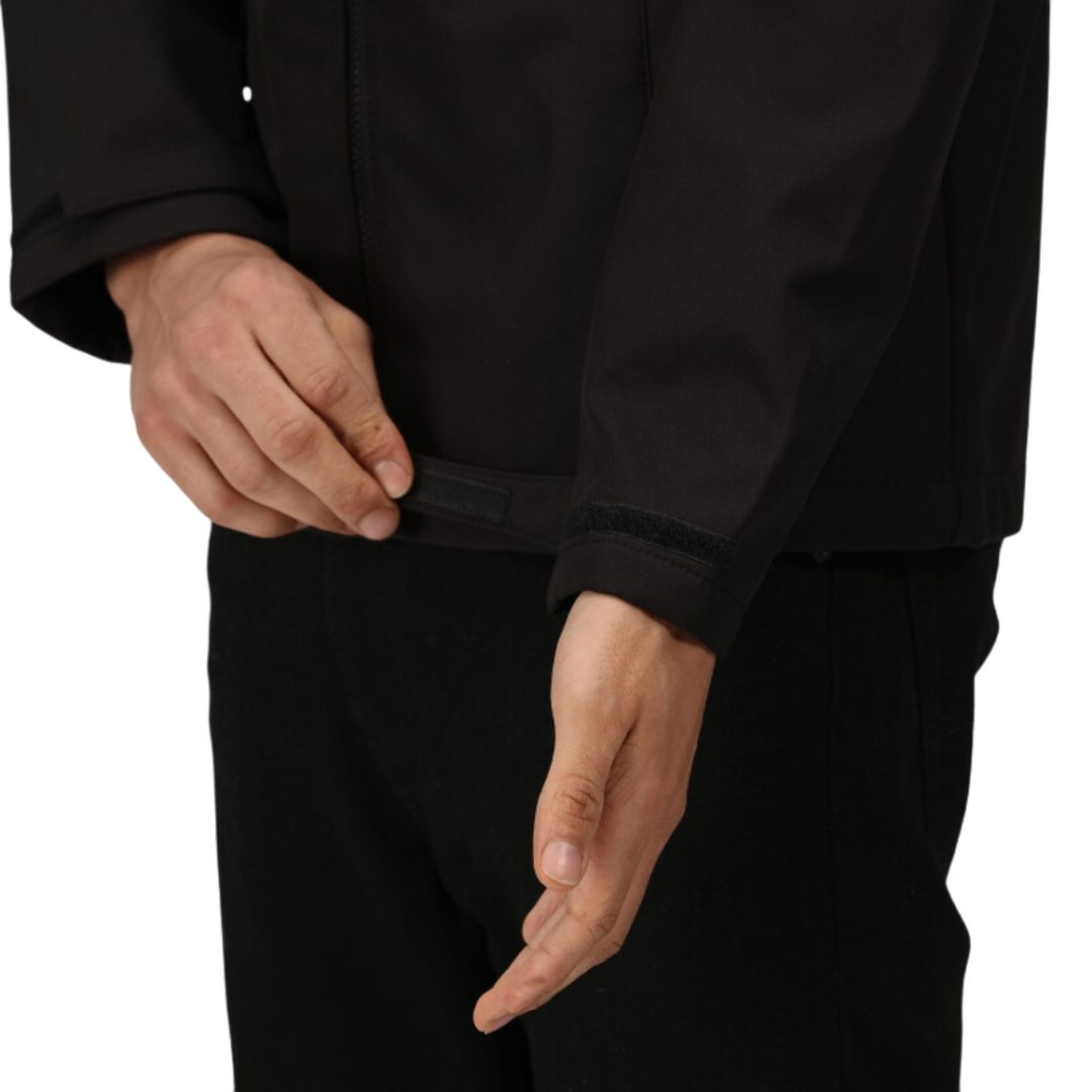 Giacca, Regatta Professional, Venturer, colore nero, Softshell, idrorepellente, traspirante, antivento, con cappuccio