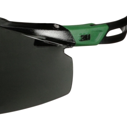 Occhiali 3M, SF550ASP-GRN-EU, lente grigia, montatura verde/nera, non indossati